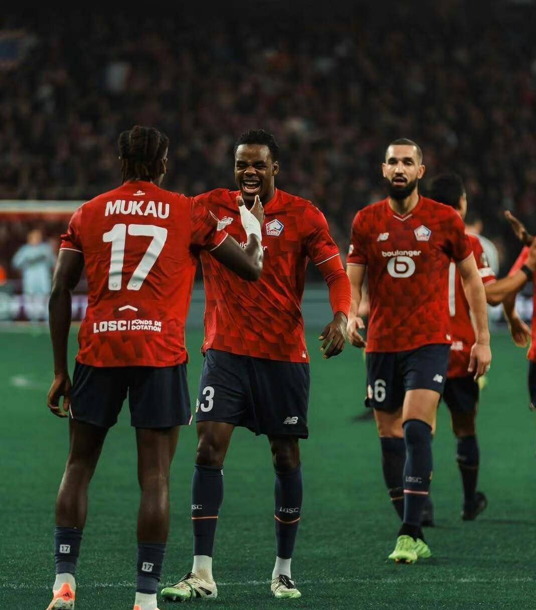 AYX SPORTS-纽卡斯尔训练开放日，今晚队长鼓劲引欢呼，法甲在即，年轻球员得到机会的简单介绍