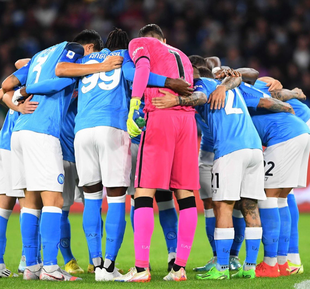 关于今夜体能课后，那不勒斯更衣室发声备战欧超杯，球迷炸锅，训练强度明显提升的信息